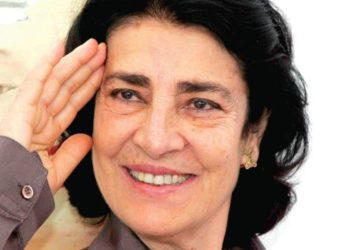 رحيل إيرين باباس بطلة «زوربا ذا غريك» عن 96 عاماً