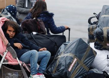 «التايمز»: تراس تتراجع عن ترحيل لاجئين سوريين إلى رواندا لتعزيز نمو اقتصاد بلادها