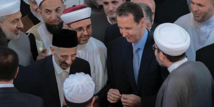 الرئيس الأسد يشارك في إحياء ذكرى المولد النبوي الشريف في الجامع الأموي