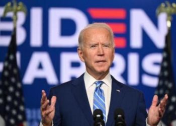 بايدن يعلن 625 مليون دولار مساعدات عسكرية لأوكرانيا تتضمن أنظمة «هايمارس»