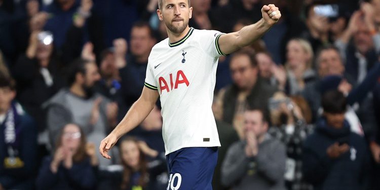 توتنهام يعبر إيفرتون بثنائية