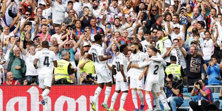 ريال مدريد يعزز صدارته للدوري الإسباني بثلاثية الكلاسيكو