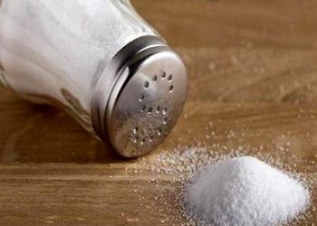 ملاعق و اطباق تعزز الطعم المالح