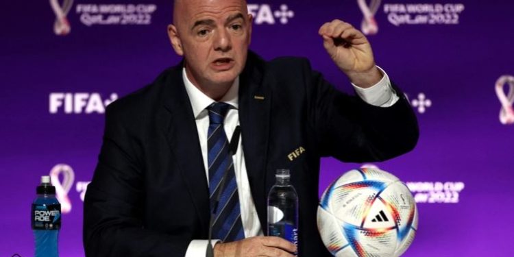 رئيس الفيفا: أوروبا تمارس النفاق في تقييم أوضاع العمال وعليها أن تقدم اعتذارها للشعوب