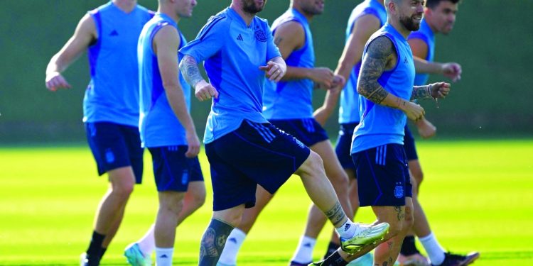 السعودية والأرجنتين.. مباراة العمر