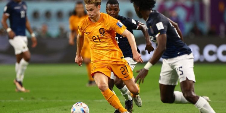 مونديال 2022: قطر المضيفة تودّع رسمياً بتعادل هولندا والإكوادور