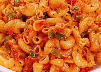 ماذا يحدث لجسمك عند الإفراط في تناول المكرونة؟