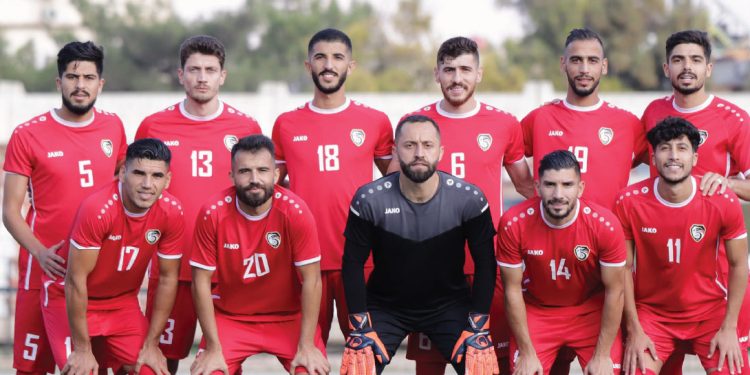 المنتخب الأول إلى الإمارات في معسكر جديد