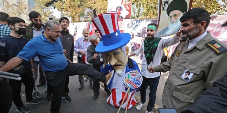 التخريب الأميركي في إيران: علم الاجتماع فن قتالي