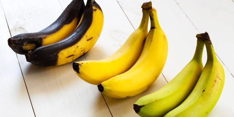 ماذا يحدث للجسم عند تناول الموز الأسود؟