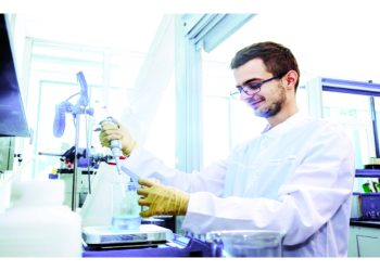 جسيمات نانوية تعالج السرطان والتهاب الكبد