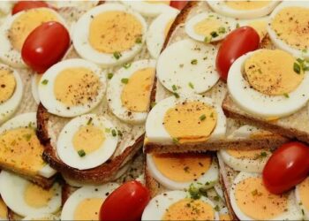 هل يؤثر البيض على صحة القلب؟.. دراسة تقدم إجابة غير متوقعة