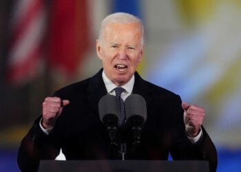 بايدن يعلن فرض عقوبات جديدة على روسيا