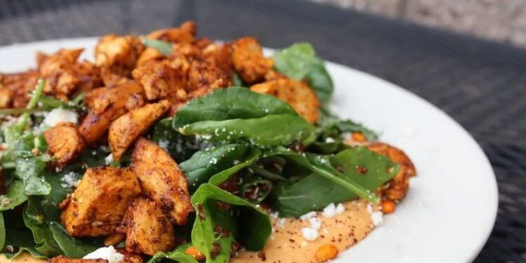 الأطعمة المصنعة “خطر” على الصحة.. عليك بهذه البدائل الغذائية