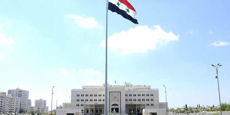 بمناسبة الأعياد الوطنية والدينية..تعطل الجهات الرسمية حتى 23/4/2023