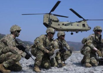 خبير أمريكي يحذر من التورط في حرب مع الصين