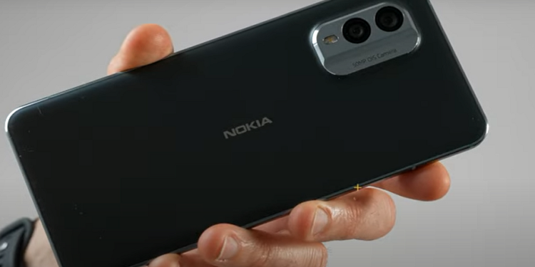 نوكيا تطلق هاتف أندرويد متيناً ومجهزاً بكاميرات ممتازة