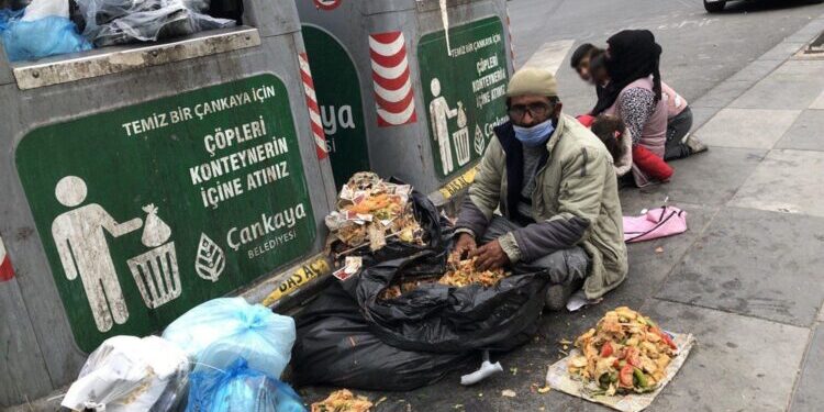 الدعاية الانتخابية في تركيا تكشف عورات الاقتصاد المنهار في البلاد