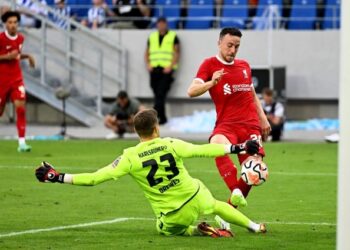 ليفربول يفوز في ألمانيا
