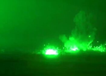 للمرة الأولى.. قوّات روسية وسوريّة تُجري مناورات ليلية غربي سوريا