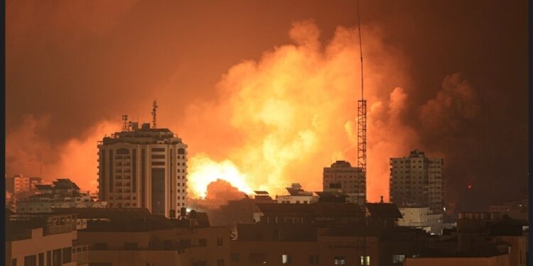 الأمم المتّحدة: أكثر من 423 ألف نازح في غزة من جرّاء القصف الإسرائيلي