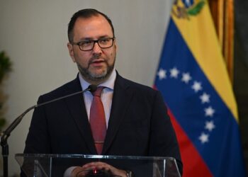 برشلونة يحقّق فوزاً صعباً على قادش