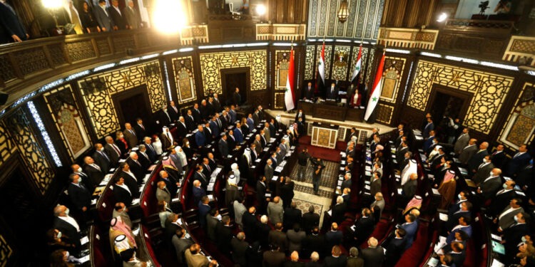 مجلس الشعب يقر عدداً من مشروعات القوانين المتعلقة بعمل وزارة الدفاع